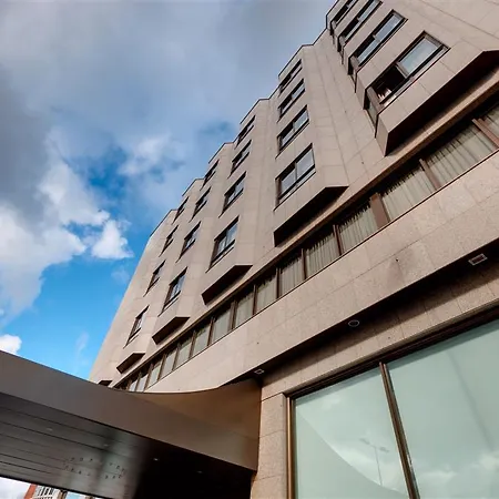 Galeones Affiliated By Melia Vigo