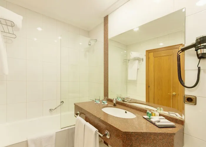 Hotel Galeones Affiliated By Melia 4*