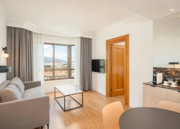 Galeones Affiliated By Melia Vigo